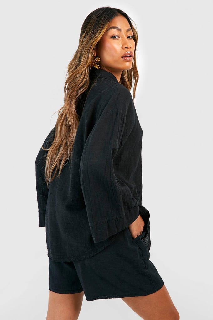 boohoo Dames Textured Lightweight Cotton Elasticated Waist Shorts | Zwart | Maat: 44