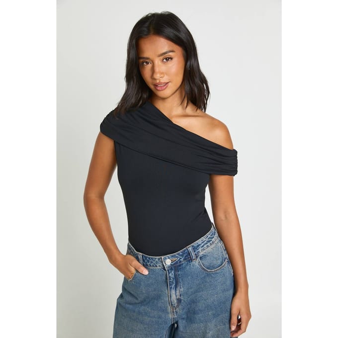 boohoo Dames Petite Matte Slinky Off-shoulder Bodysuit | Black | Maat: 8