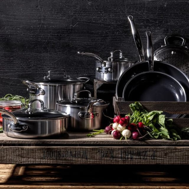 GreenPan Premiere saucepan - 34.6 x 18.1 x 12.6 cm