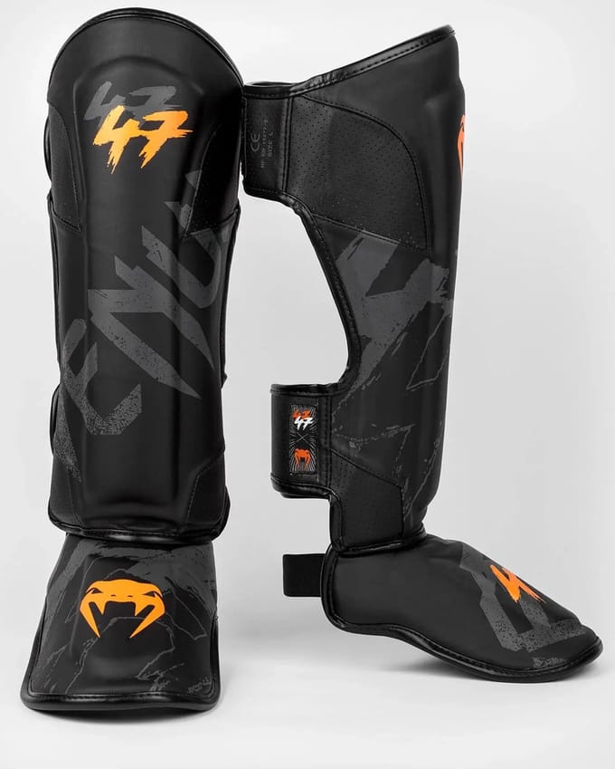 Venum - Scheenbeschermers - S47 - Black/Orange - MAAT L