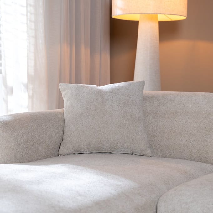 Bronx71® Sierkussen Maya chenille beige 45 x 45
