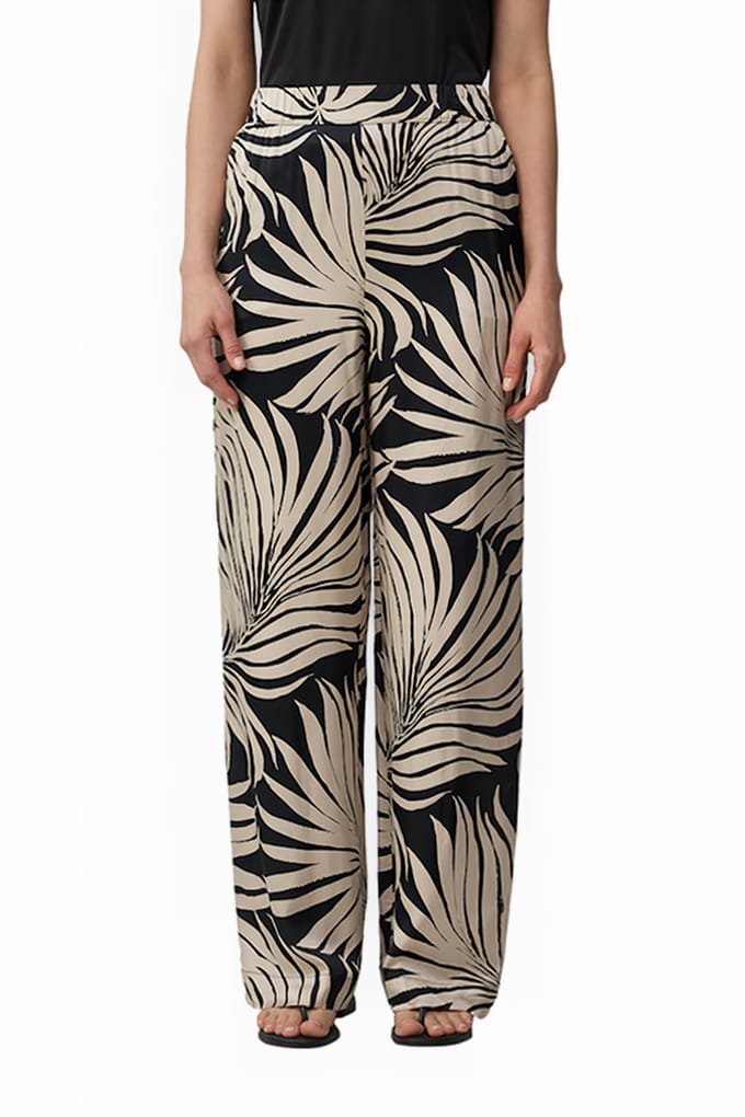 s.Oliver  Hosen Black Größe: W38 | Stoffhosen Outlet | Damen | Schwarz