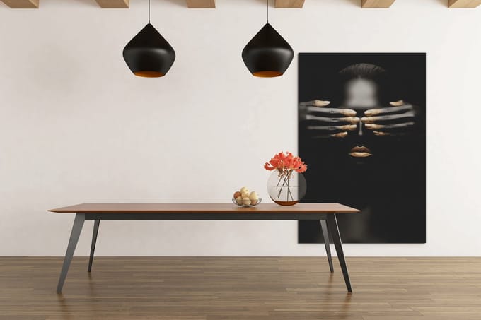 Canvas Schilderij - Vrouw - Zwart - Goud - 120x80x2 cm
