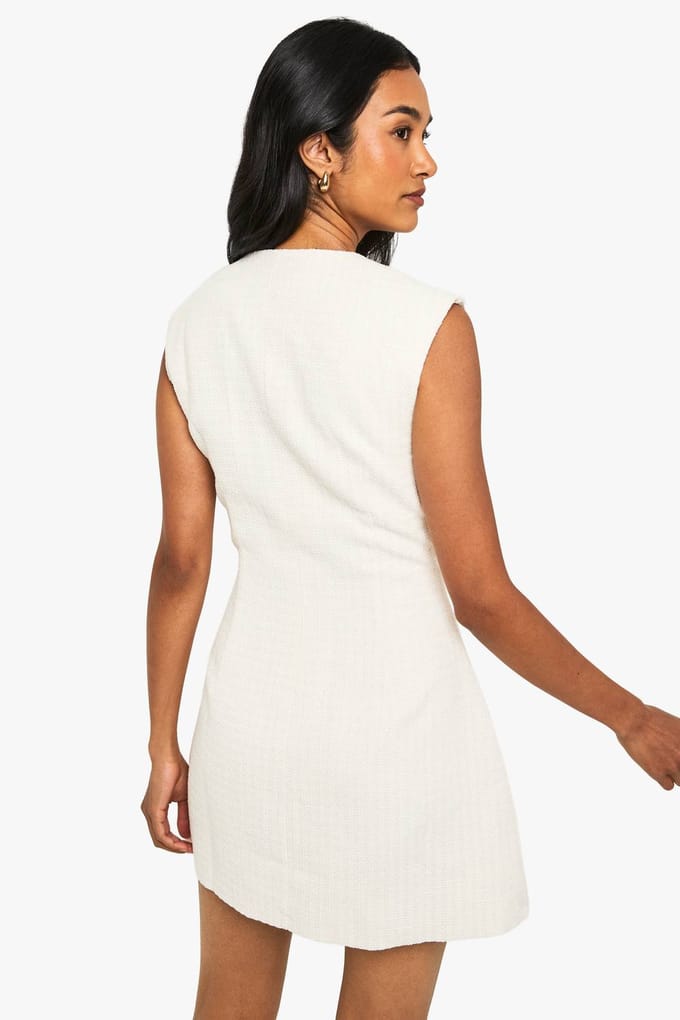 boohoo Dames Aangepaste Boucle V-hals shiftjurk | Ivoor | Maat: 42