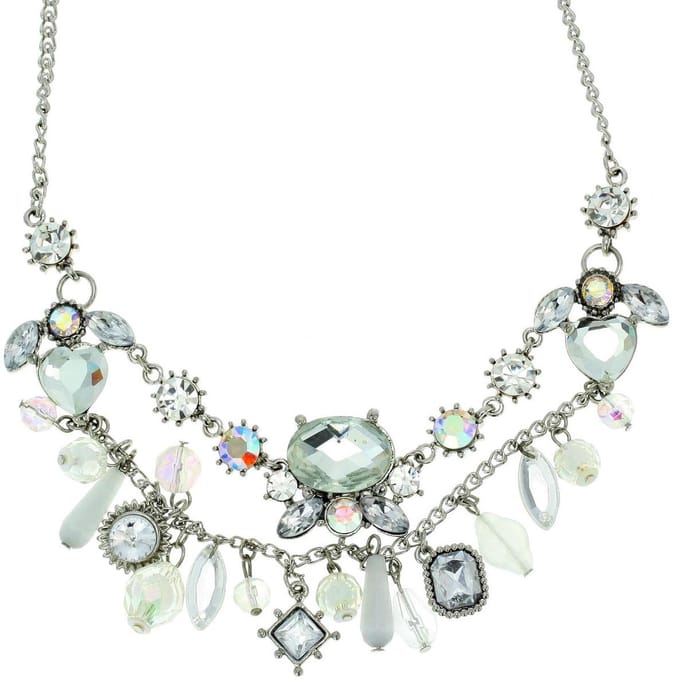 Behave - Ketting met witte steentjes en hartjes - Romantische stijl