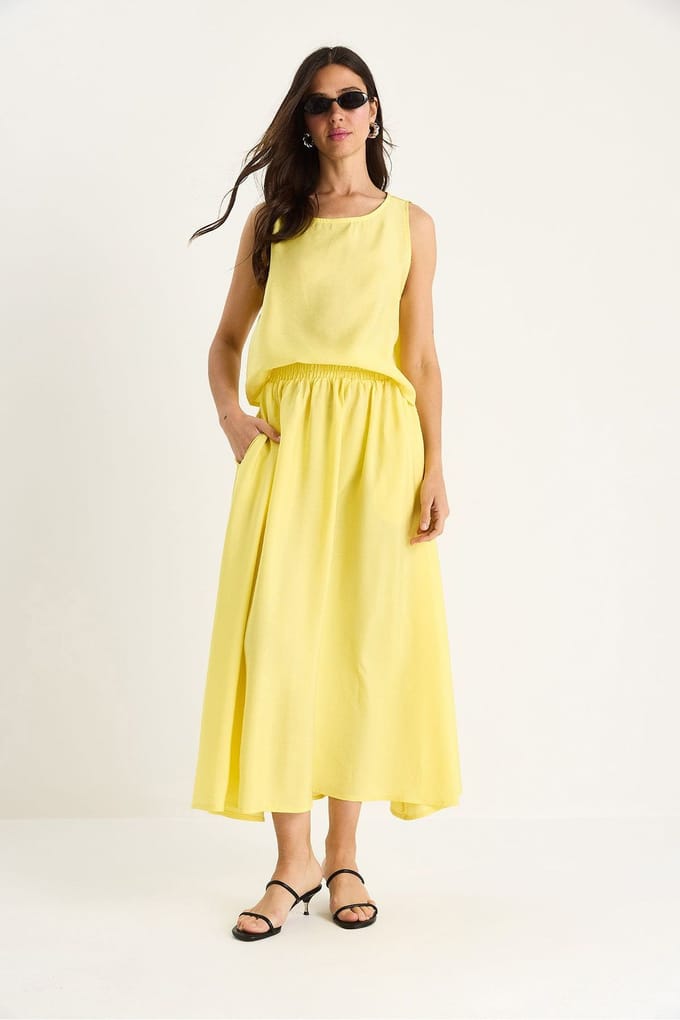 Mouwloze Scoop Neck Tanktop en Midi Rok Co-Ord Set