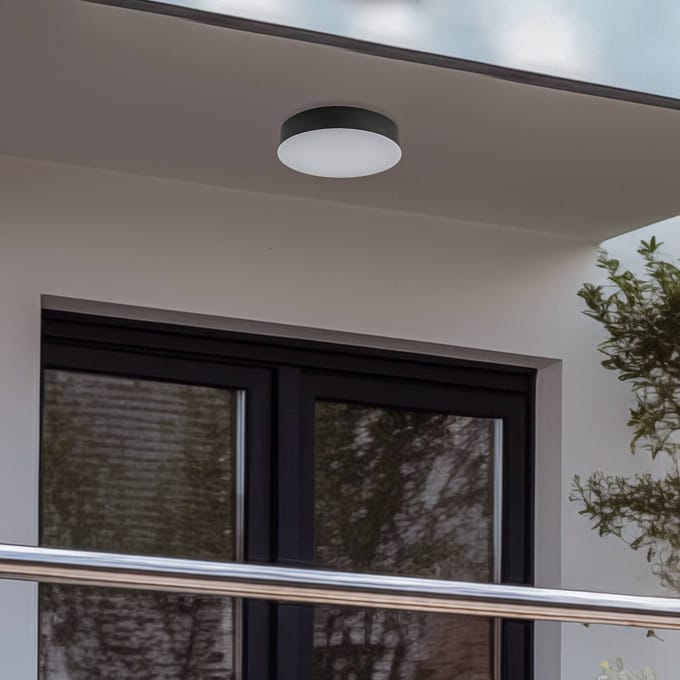 Lindby LED buiten plafondlamp Lahja, antraciet, sensor, IP65