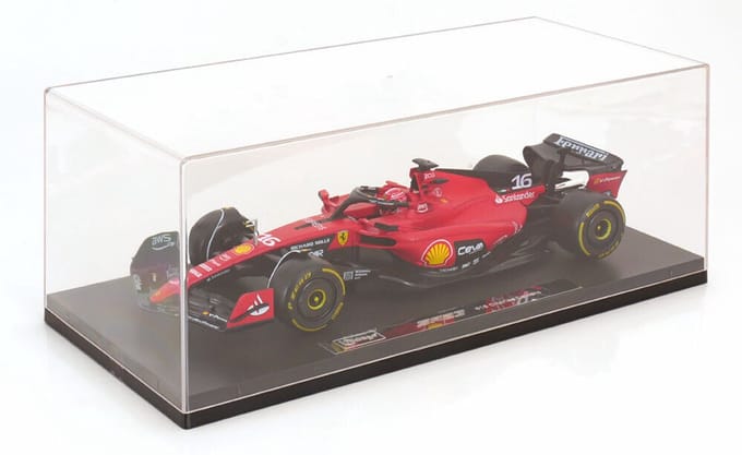 Ferrari SF23 #16 C. Leclerc + Showcase - 1:18 - Bburago