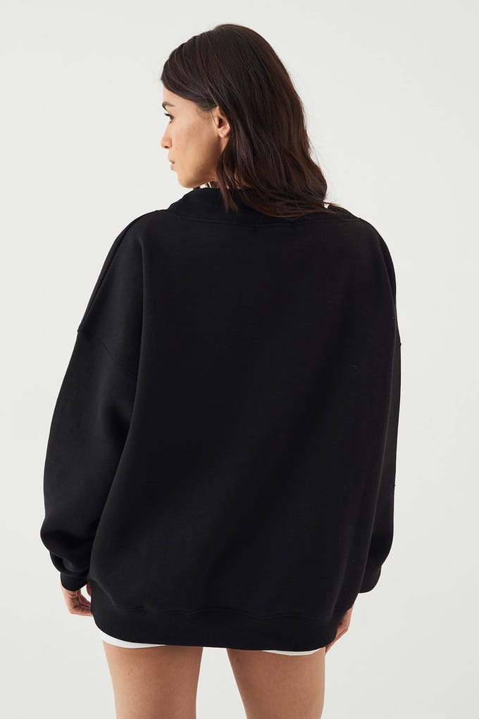 Dames DSGN Studio Sport V-Hals Oversized Sweatshirt | Black | Maat: XS