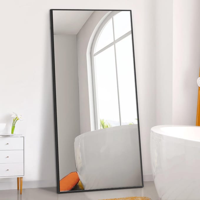 Grote staande vloerspiegel 180x71 cm met modern zwart frame