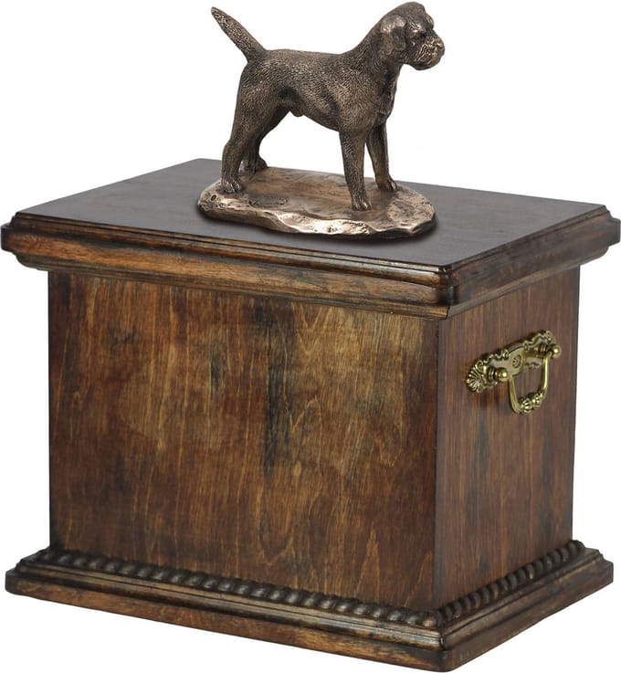 Elegante urn voor Border Terrier met beeldje in klassieke stijl