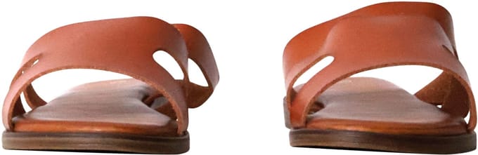 Sandalen om aan te trekken