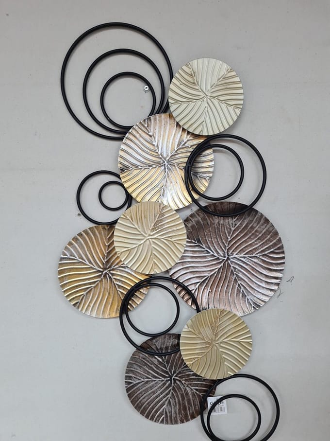 Metalen muurobject ringen GOUD muurdecoratie 97 cm x 48 cm