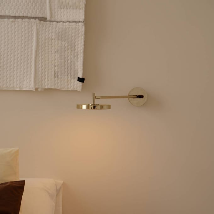 UMAGE LED wandlamp Asteria LONG HW, gepolijst messing, 45 cm