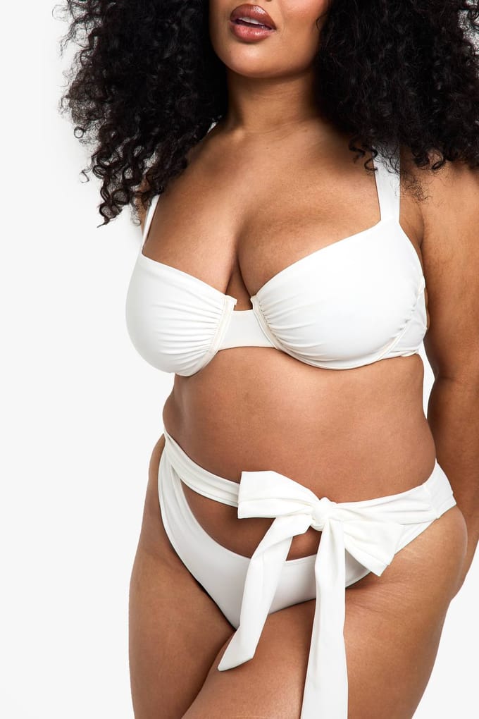 boohoo Dames Plus Swimwear Essentials Tie High Waist Brief | Wit | Maat: 52