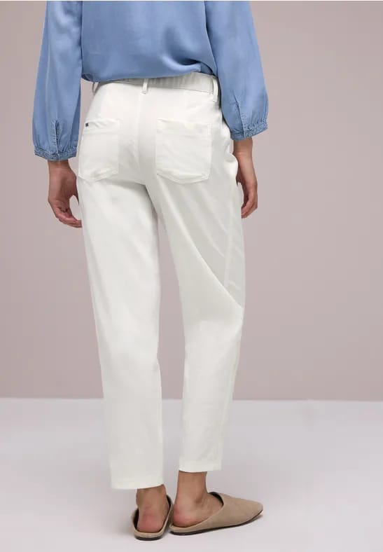 High Waist Barrel Leg broek in Casual Fit