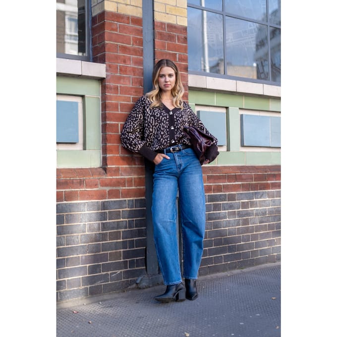 Blauwe jeans met middelhoge taille en rechte pijpen
