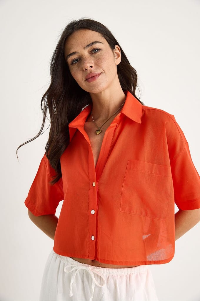 Geknoopte Pocket Crop Shirt met Shirtkraag
