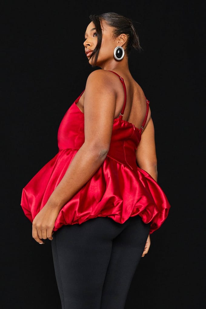 boohoo Dames Plus vierkante hals puffball top | Red | Maat: 16