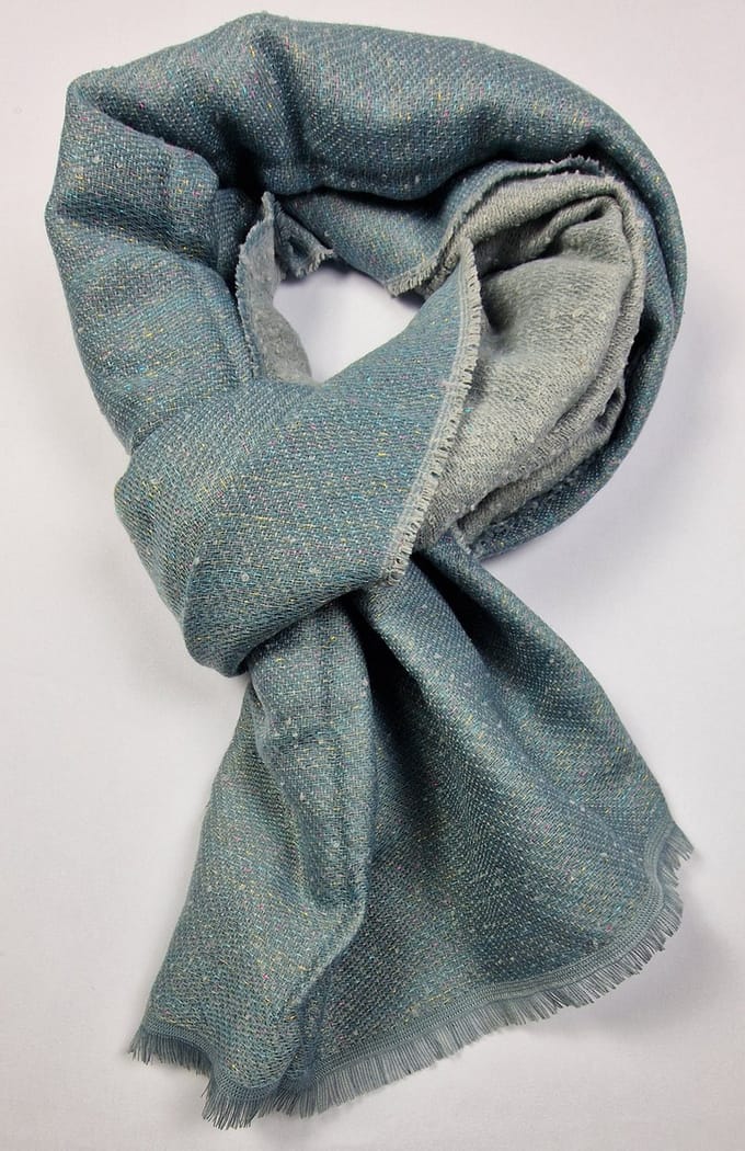 Wintersjaal met gekleurde glitters en 2 kanten / kleuren