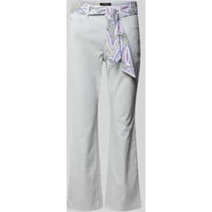 broek met strikceintuur