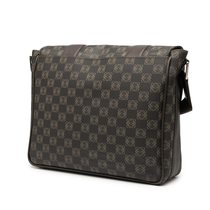 Tweedehands Anagram Gecoate Canvas Flap Crossbody