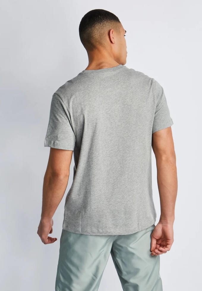 Nike Stack Logo Heren T-shirt in grijs