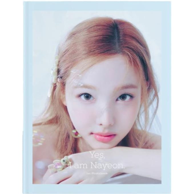 TWICE - Ja, ik ben Nayeon. Fotoboek white
