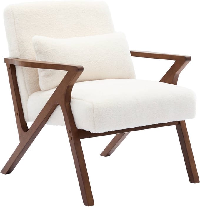 sweeek - Scandinavische fauteuil van walootkleurig hout en imitatiebonteffect - antoine
