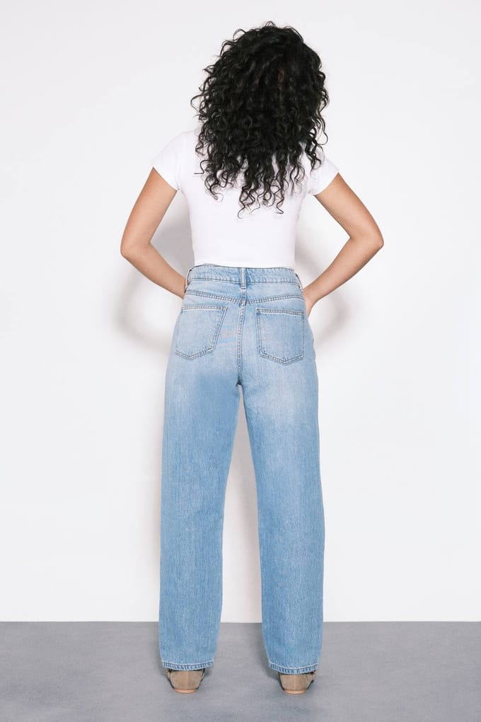 boohoo Dames Basics High Waist Mom Jean | Light Blue | Maat: 6/32L