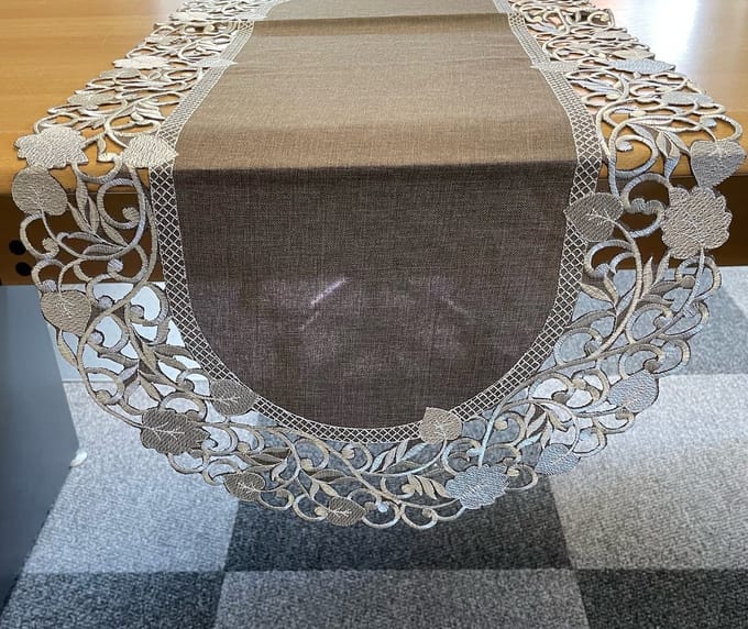Tafelloper - Linnenlook Bruin met blaadjes - Loper 90 cm