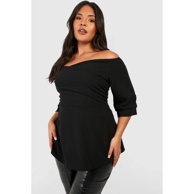 boohoo Dames Plus Scuba Bardot Peplum Top | Black | Maat: 28