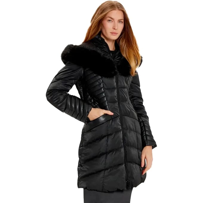 De nieuwe Oxana-jas voor dames van Guess