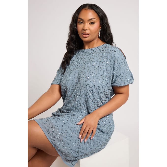 Luxe: Ultimate Embellishment Luxe Shiftjurk Met Versiering & Capemouwen In Lichtblauwsize 48