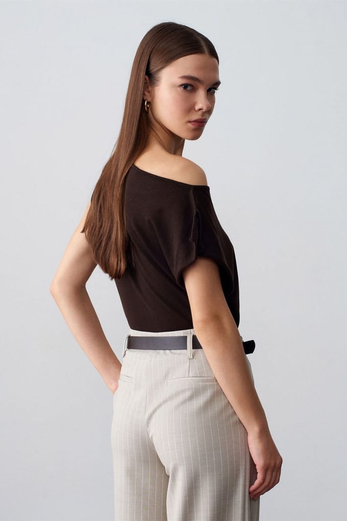 Off-Shoulder Mouwloze Crepe Blouse