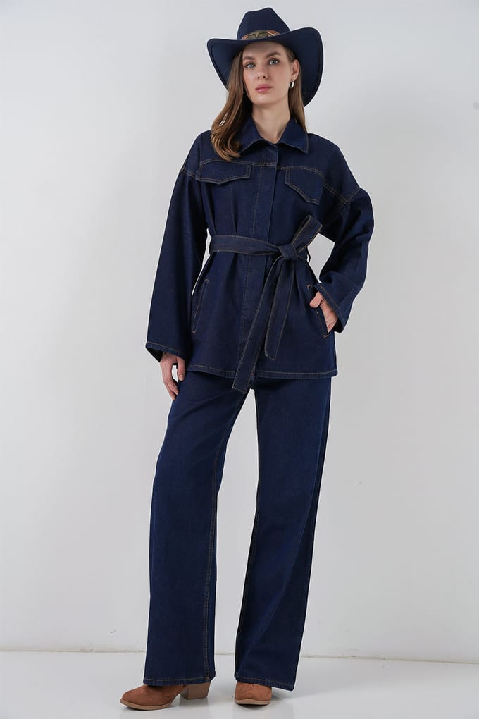 Denimset met zakdetailjasje en rechte broek