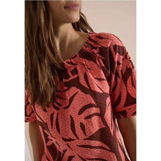 Carmen blouse met korte mouwen en bladprint