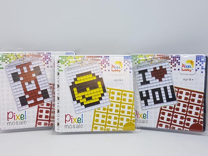 SET 3 PIXELHOBBY MEDAILLONS AUTO-ILOVEYOU-SMILEY