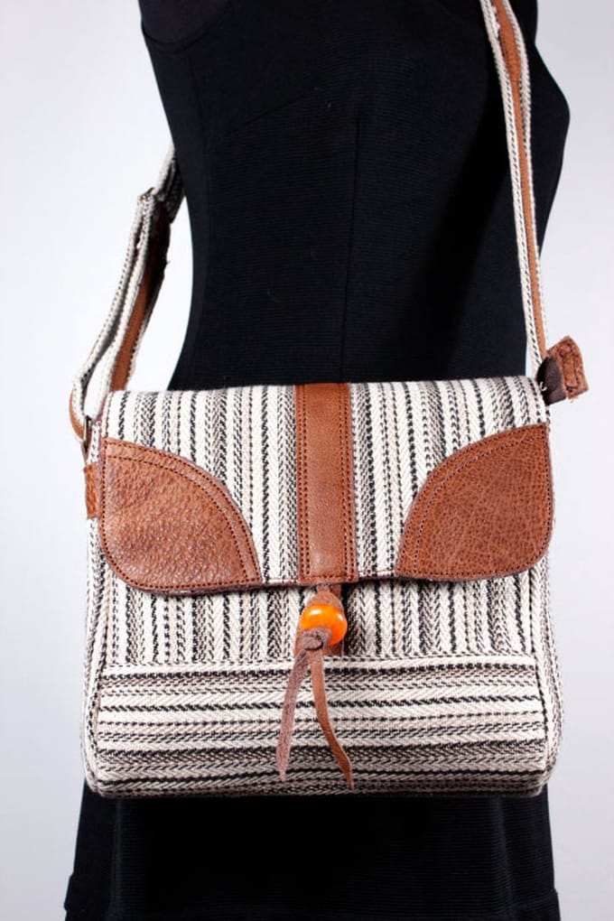 Schoudertas Soma-kleur Beja-katoen met leer-25 x 25 x 7 cm