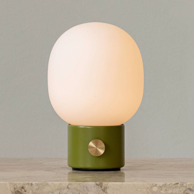 Audo Copenhagen Audo JWDA accu-tafellamp, dusty green