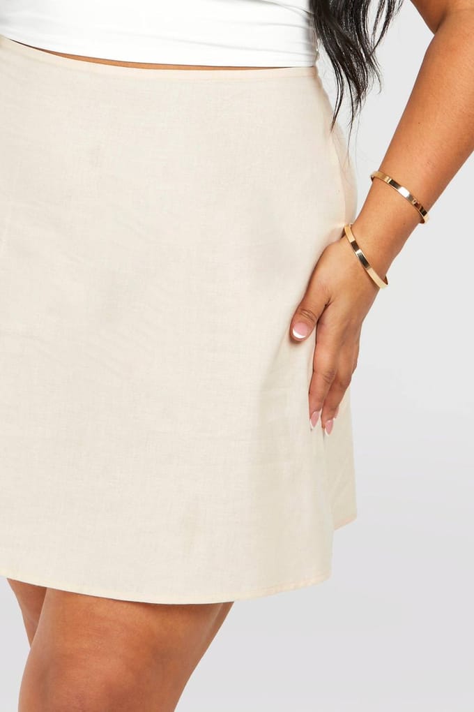 boohoo Dames Plus Mini Rok in Linnen Look | Stone | Maat: 28