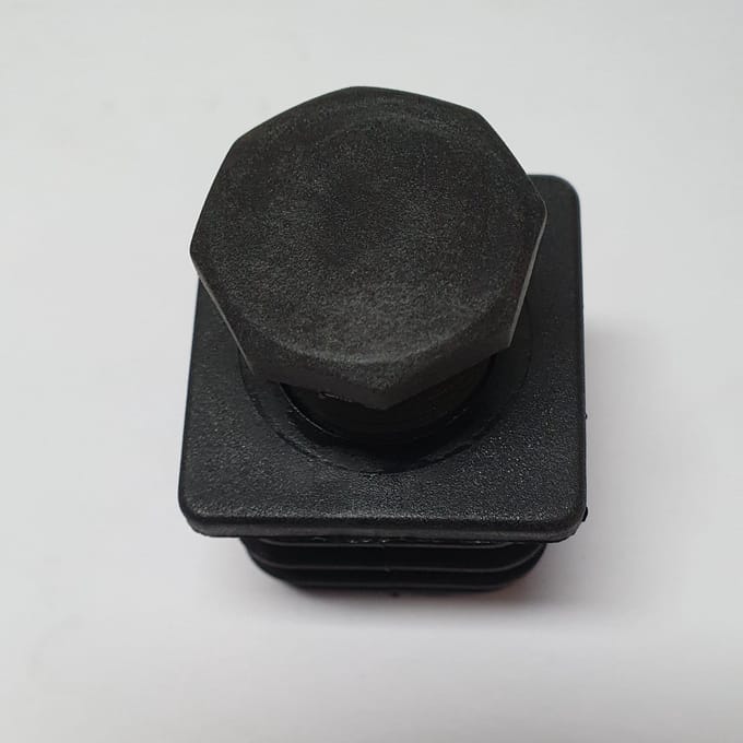 Meubeldop 30 X 30 mm verstelbaar x 4stuks