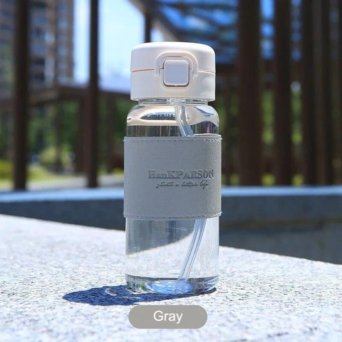 1Pc Creatieve Waterfles met Stro Draagbare Leuke Plastic Drinkfles lekvrije Drinkware voor het Drinken van Melk Koffie Thee 400ml grijs