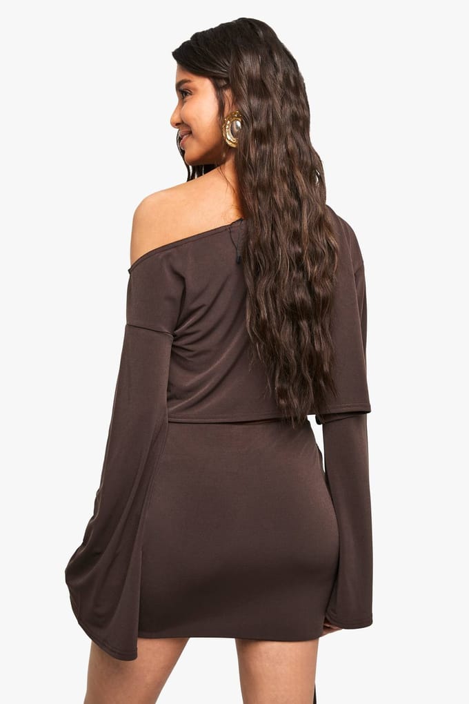 boohoo Dames Slinky Off-Shoulder Loshangend Langmouw Top | Chocolate | Maat: 16