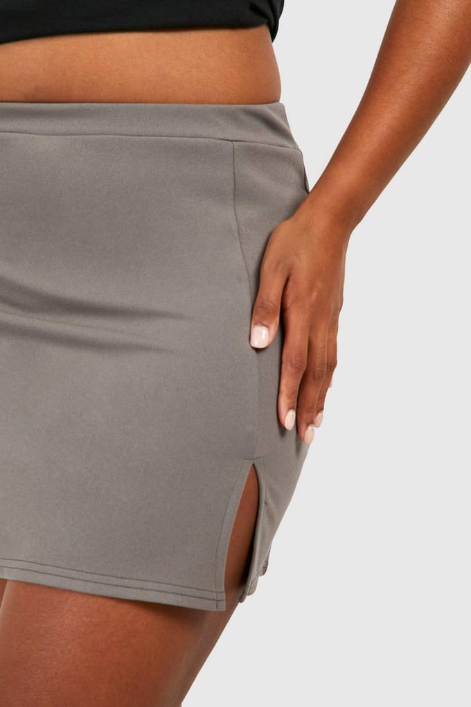 boohoo Dames Plus Side Split Mini Skirt | Charcoal | Maat: 28
