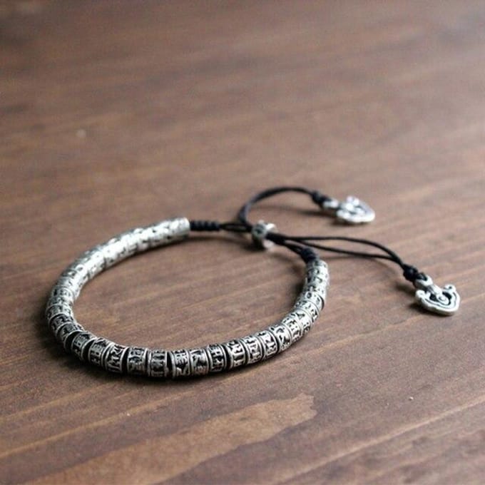 Traditionele Tibetaanse boeddhistische armband van messing, herenarmband met zes tekens en een antieke metalen amuletkralenarmband zilver