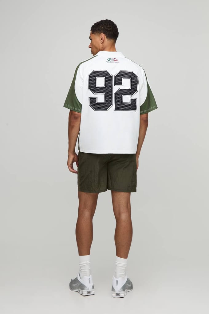 Relaxte pasvorm hoogglanzende gerimpelde nylonshorts | Khaki | Size XS