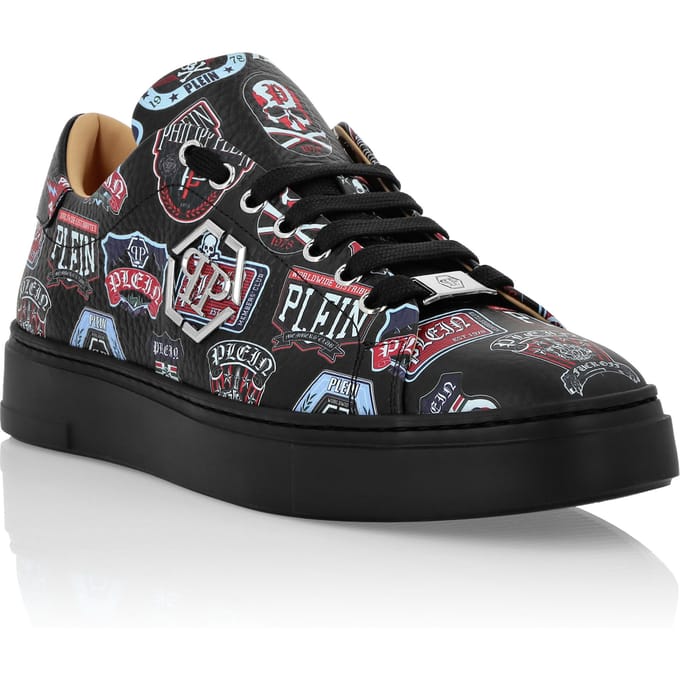 Lo-Top Sneakers