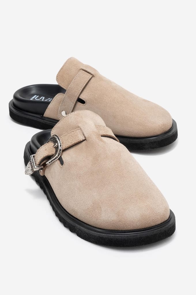 Vesta Leren Mule