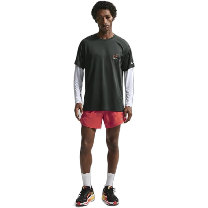 Nike Stride T-shirts Heren - Zwart - Maat S - Poly Jersey